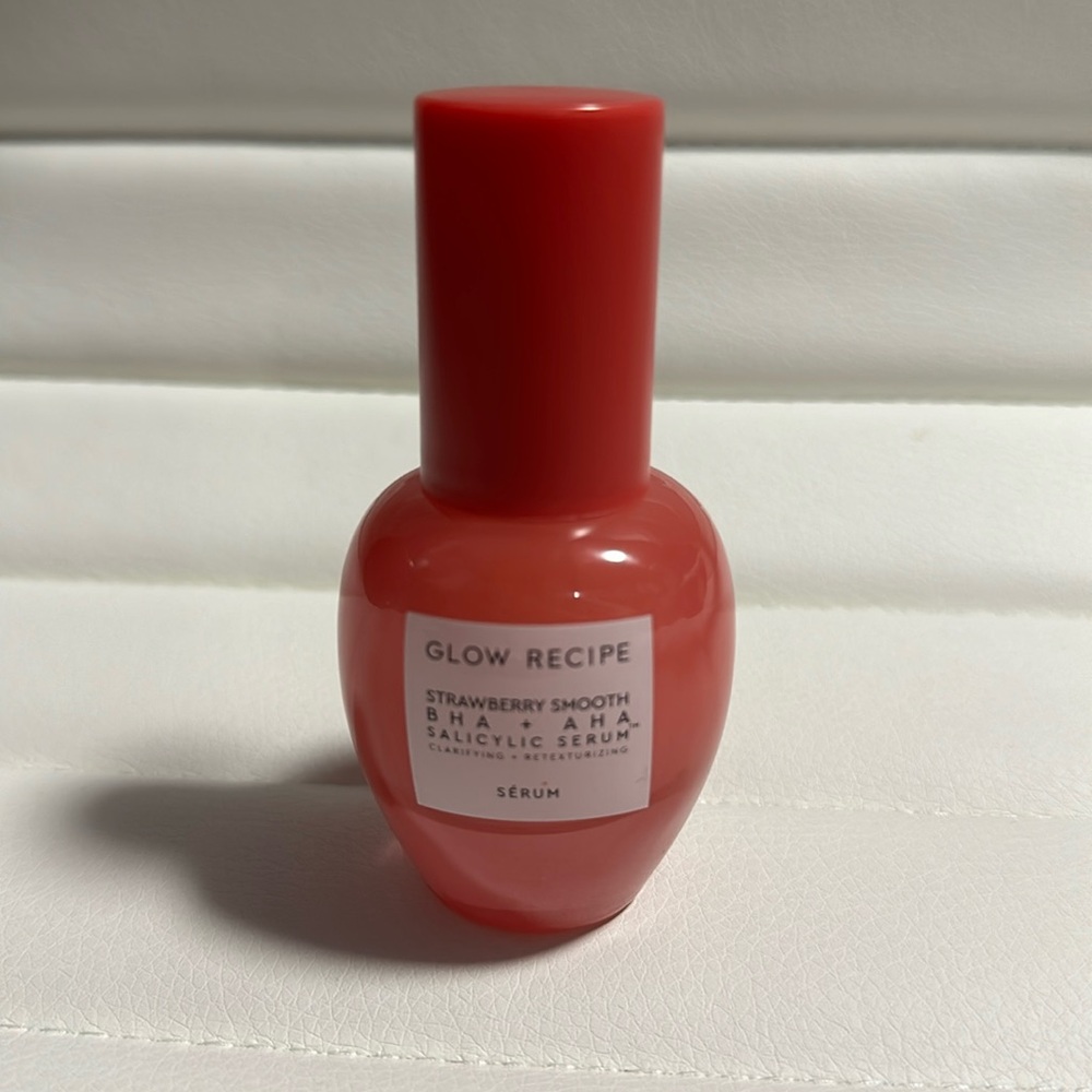 Glow Recipe Strawberry Smooth BHA + AHA Salicylic Acid Serum - 25% used
